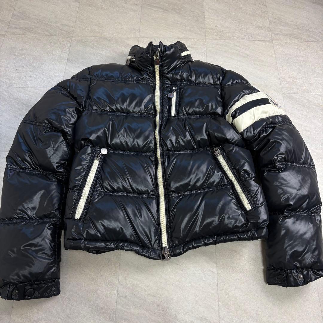 MONCLER モンクレール ERIC エリック ダウンジャケット Mサイズ - メルカリ
