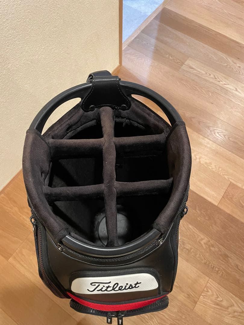 Titleist ゴルフキャディバッグ 黒/白/赤 プロツアーモデル