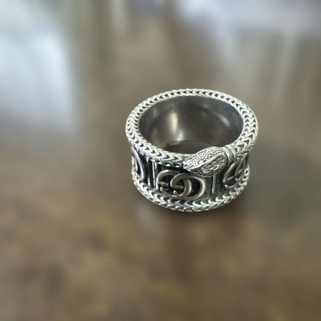 GUCCIシルバー 蛇モチーフ リング サイズ20