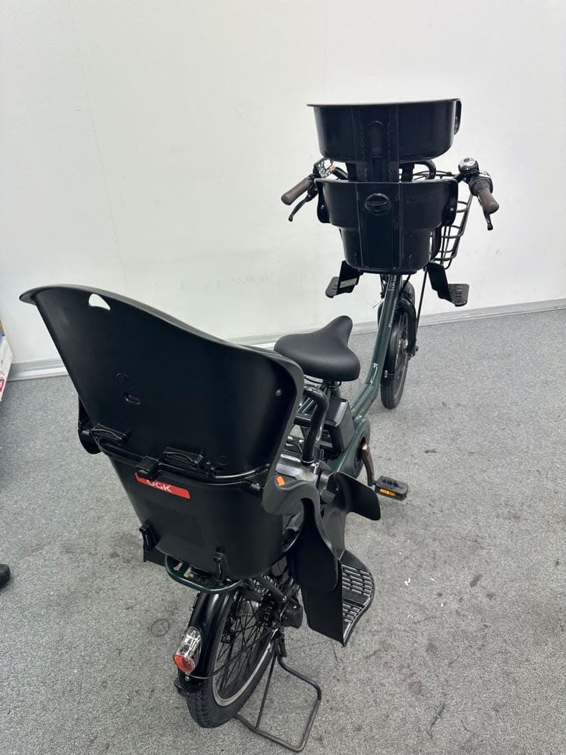 人気な車種　パナソニックギュットアニーズ　3人乗り電動自転車　子供乗せシート付き