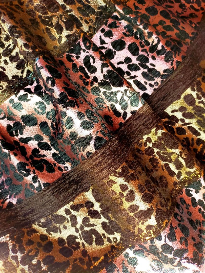✿超美【カタログ掲載】エムズグレイシー✿タグあり✿アニマル柄✿ラメ生地✿