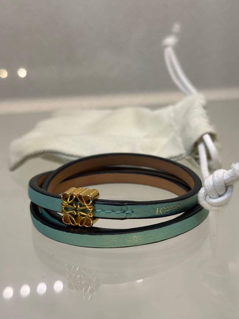 LOEWE ロエベ　ツイストバングル　カーフ
