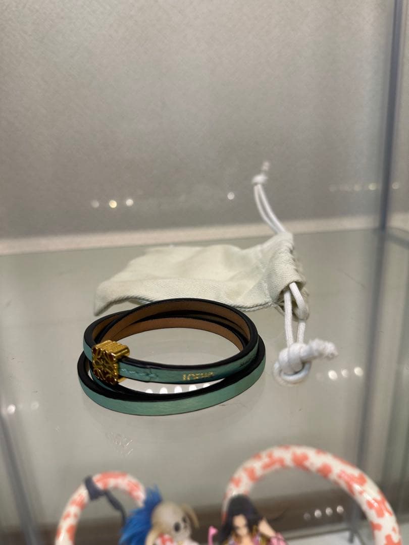 LOEWE ロエベ　ツイストバングル　カーフ