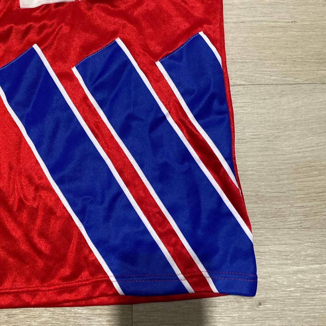 FC Bayern München 赤 シャツ