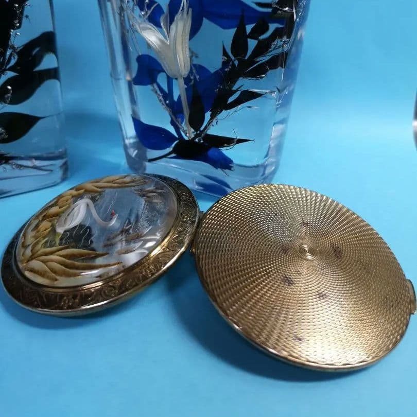 1950s ✨ 英国アンティーク パウダーコンパクト