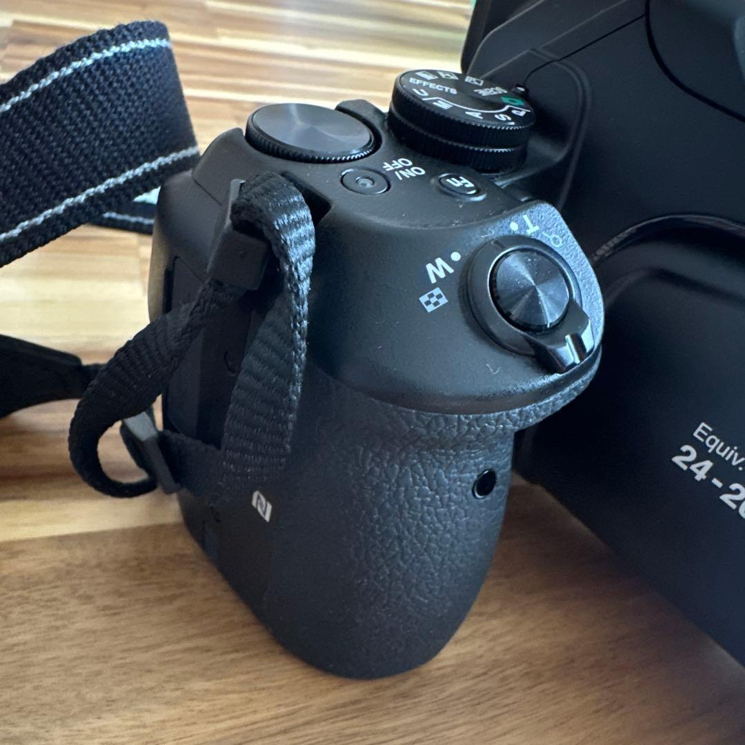 Nikon Coolpix P900 83倍ズームデジタルカメラ おまけ付き