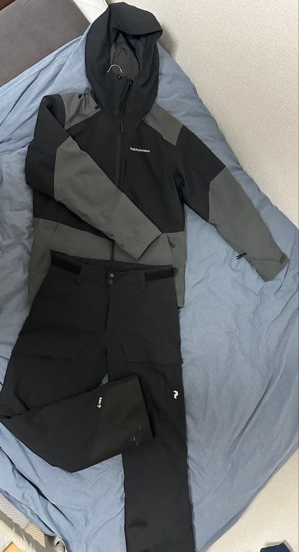 スキーウェアセット（ジャケット＆パンツ）