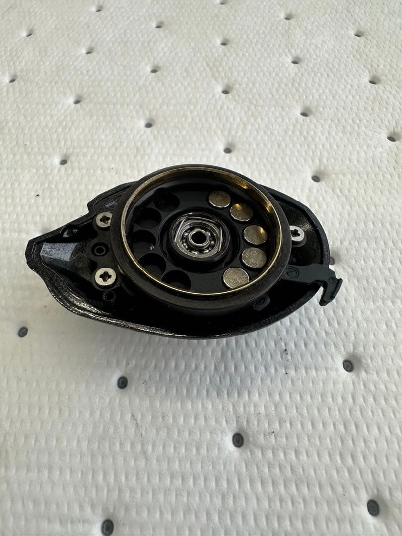 アブガルシア ロキサーニパワーシューター サイドカバー単体 左巻き用