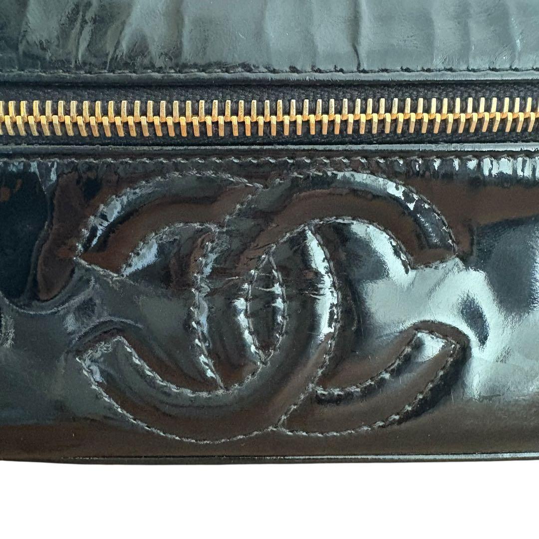 CHANEL バニティ パテント 黒 ココマーク 希少 オールド　化粧ポーチ