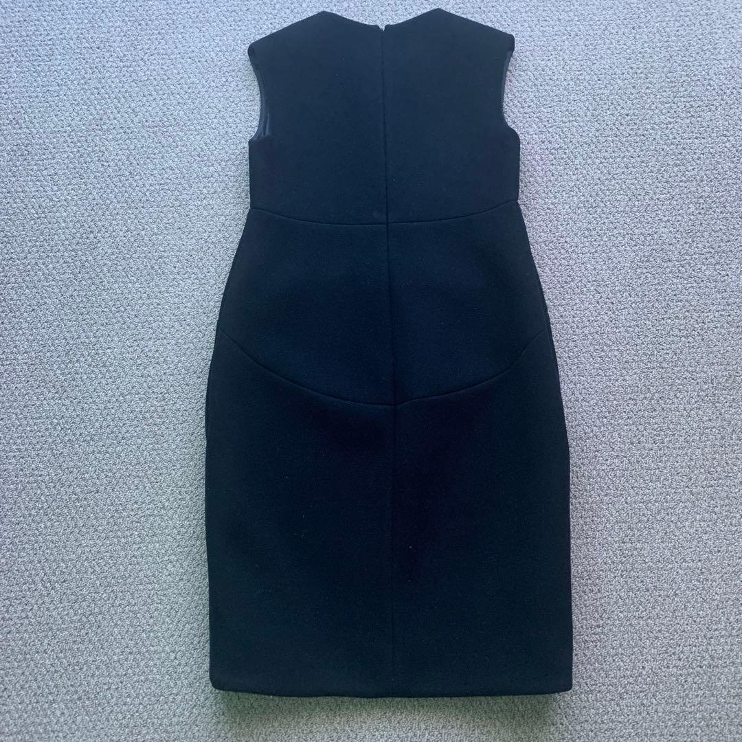 ノースリーブひざ丈ワンピース 38サイズ