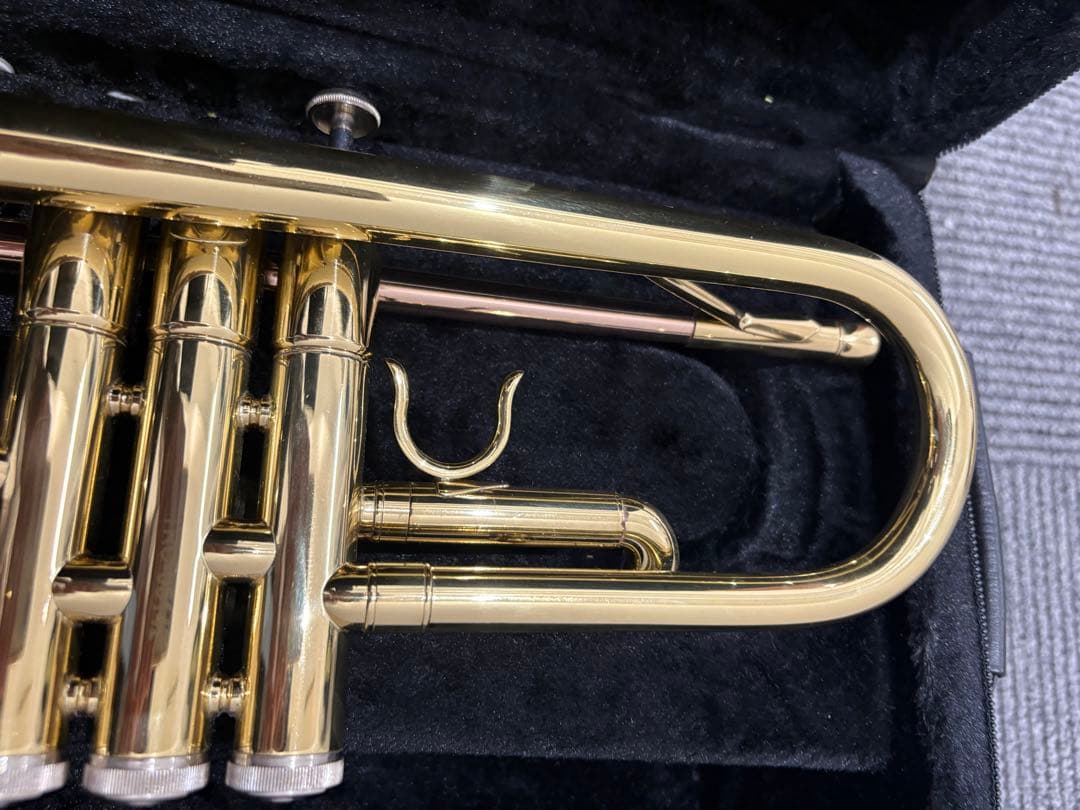 トランペット　楽器