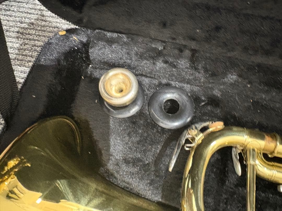 トランペット　楽器