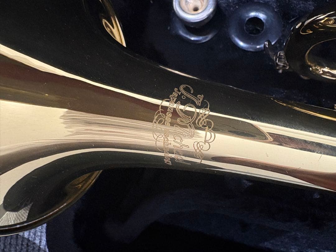 トランペット　楽器