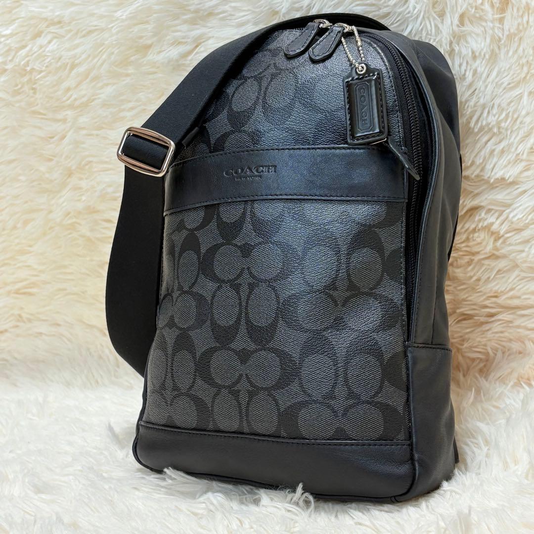 美品】コーチ クロスボディ シグネチャー PVC ブラック チャールズ