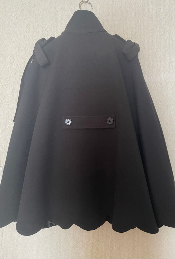 Bibiy ケープコート ブラック