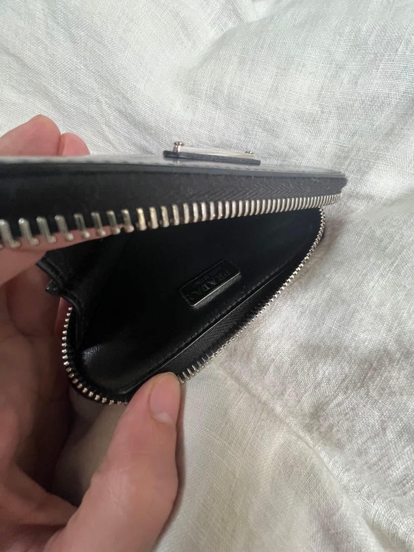 【極美品】PRADA 三角形ケース ブラック　ショルダーバッグ　ポーチ