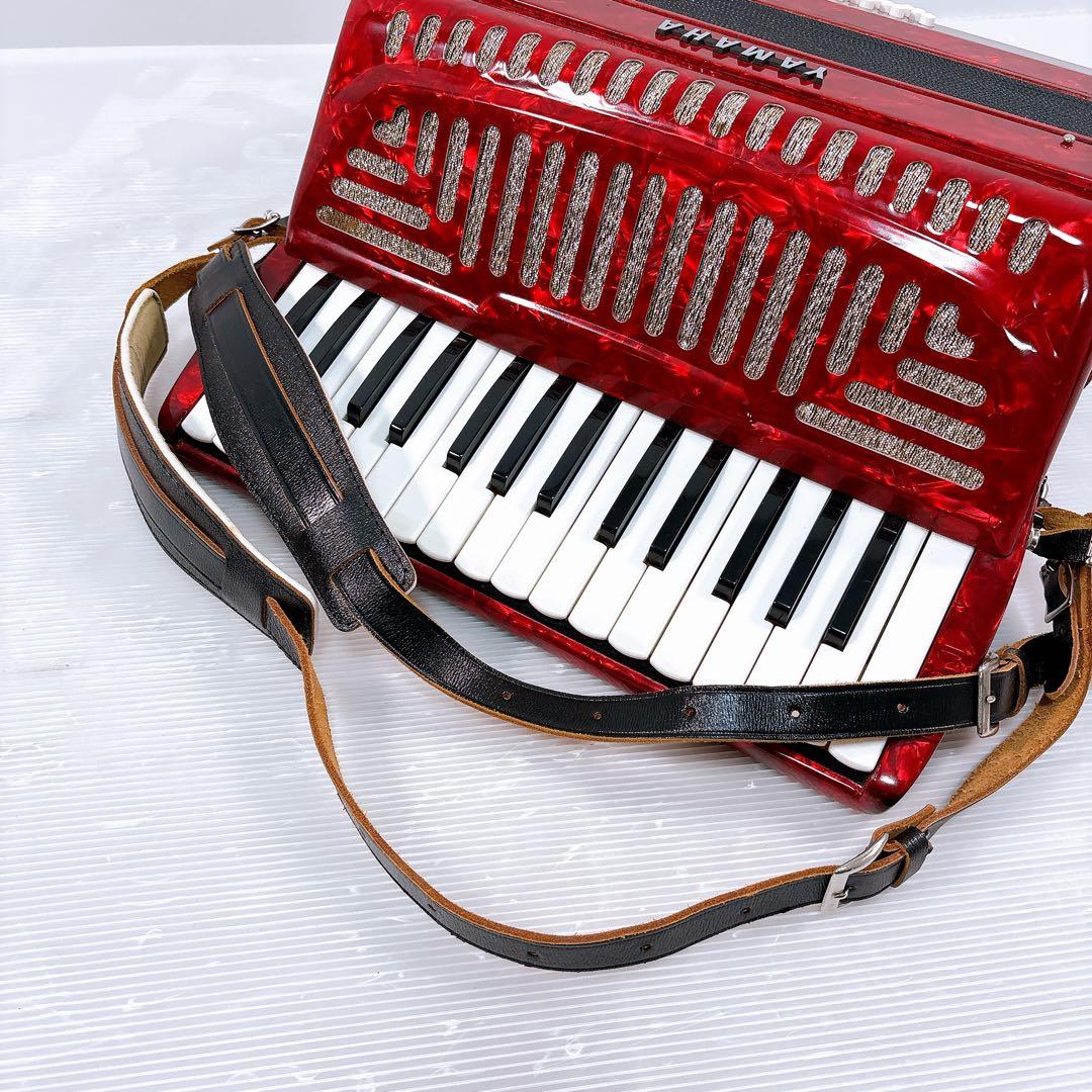 美品】YAMAHA ヤマハ 32鍵盤 アコーディオン 8905 ケース付き