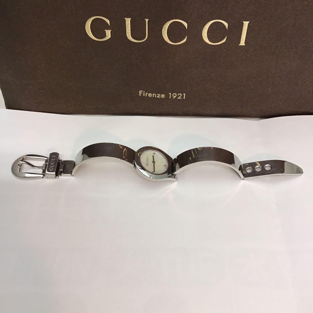 ‼️GUCCIグッチ‼️ステンレスブレスタイプ　6700Lサファイアクリスタル 時計