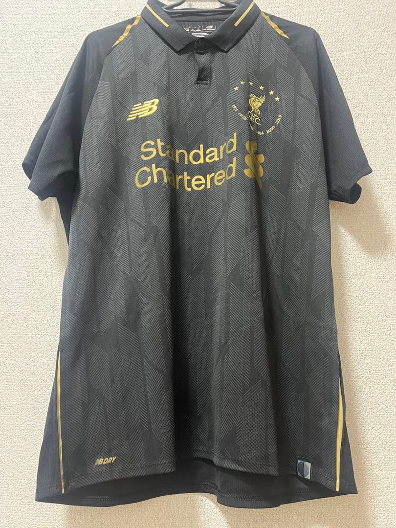 リバプールFC 18/19UCL優勝記念ユニフォーム 黒×金 L-XLサイズ - メルカリ