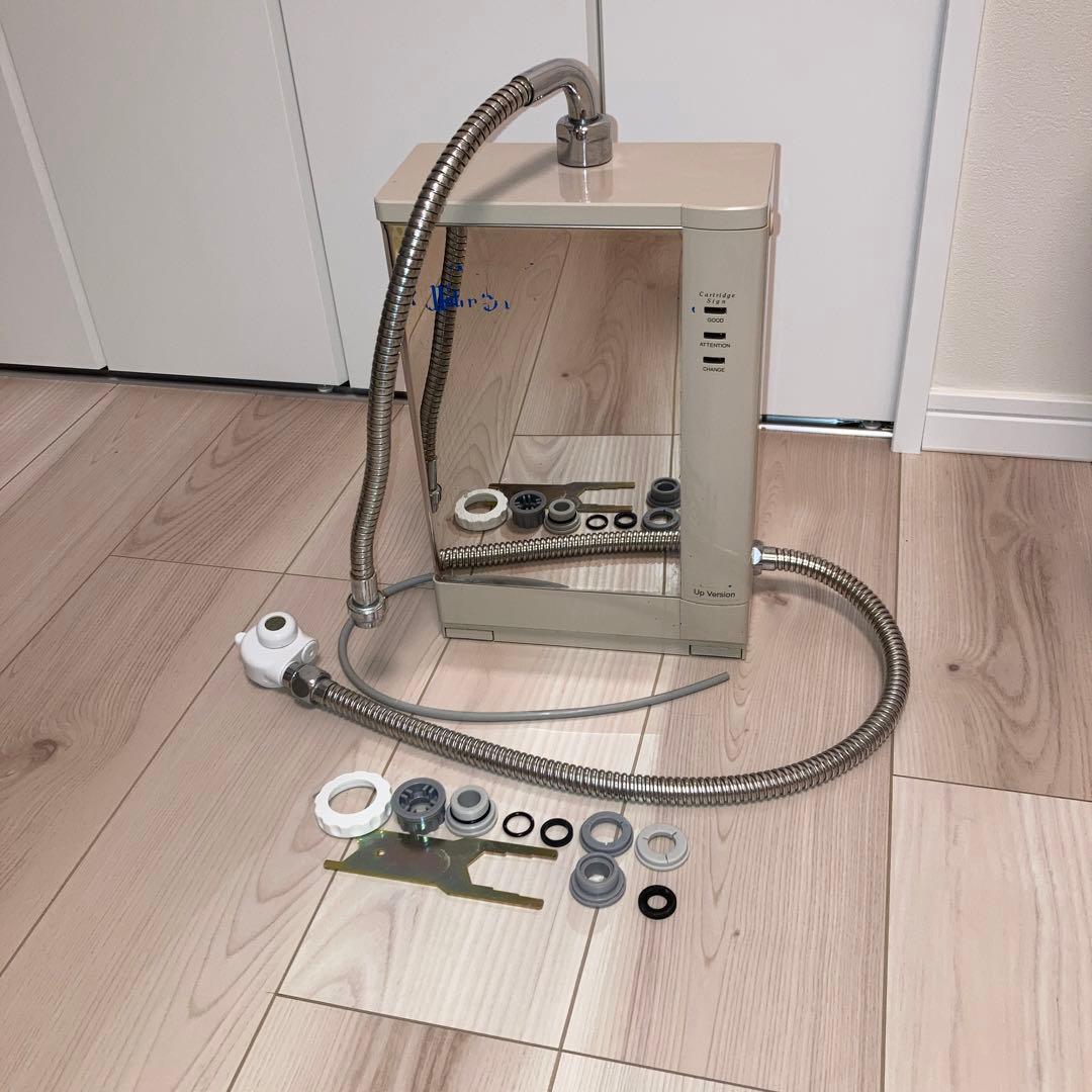 ロイヤルクイーンの浄水器 - メルカリ