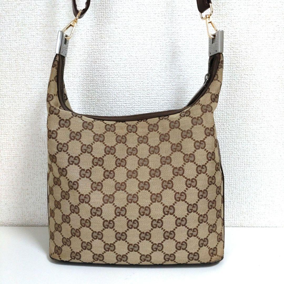 GUCCI ベージュ GGパターン ショルダーバッグ