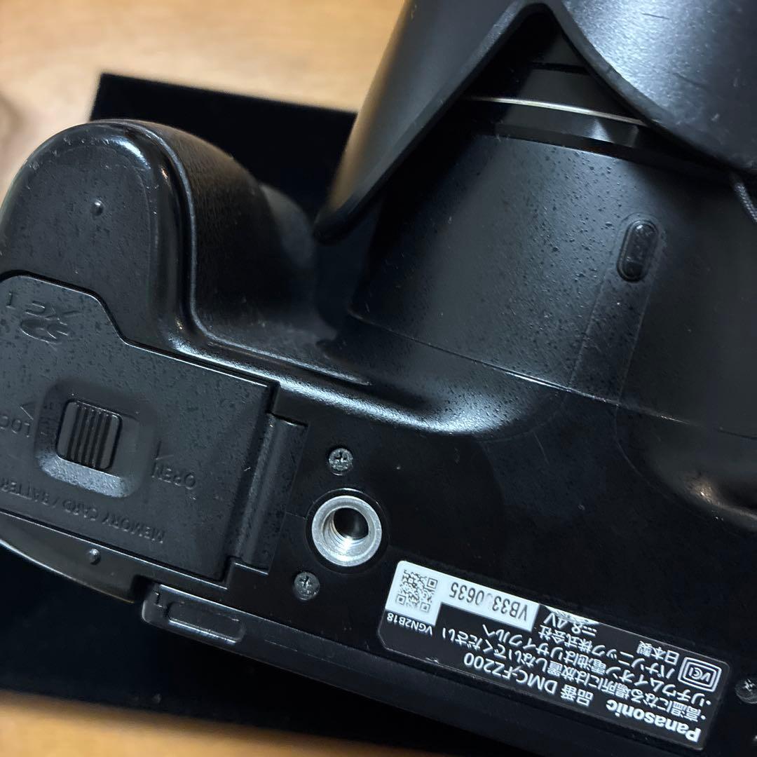 Lumix デジタル一眼レフカメラ　DMC-FZ200 カメラ　ルミックス　稼働