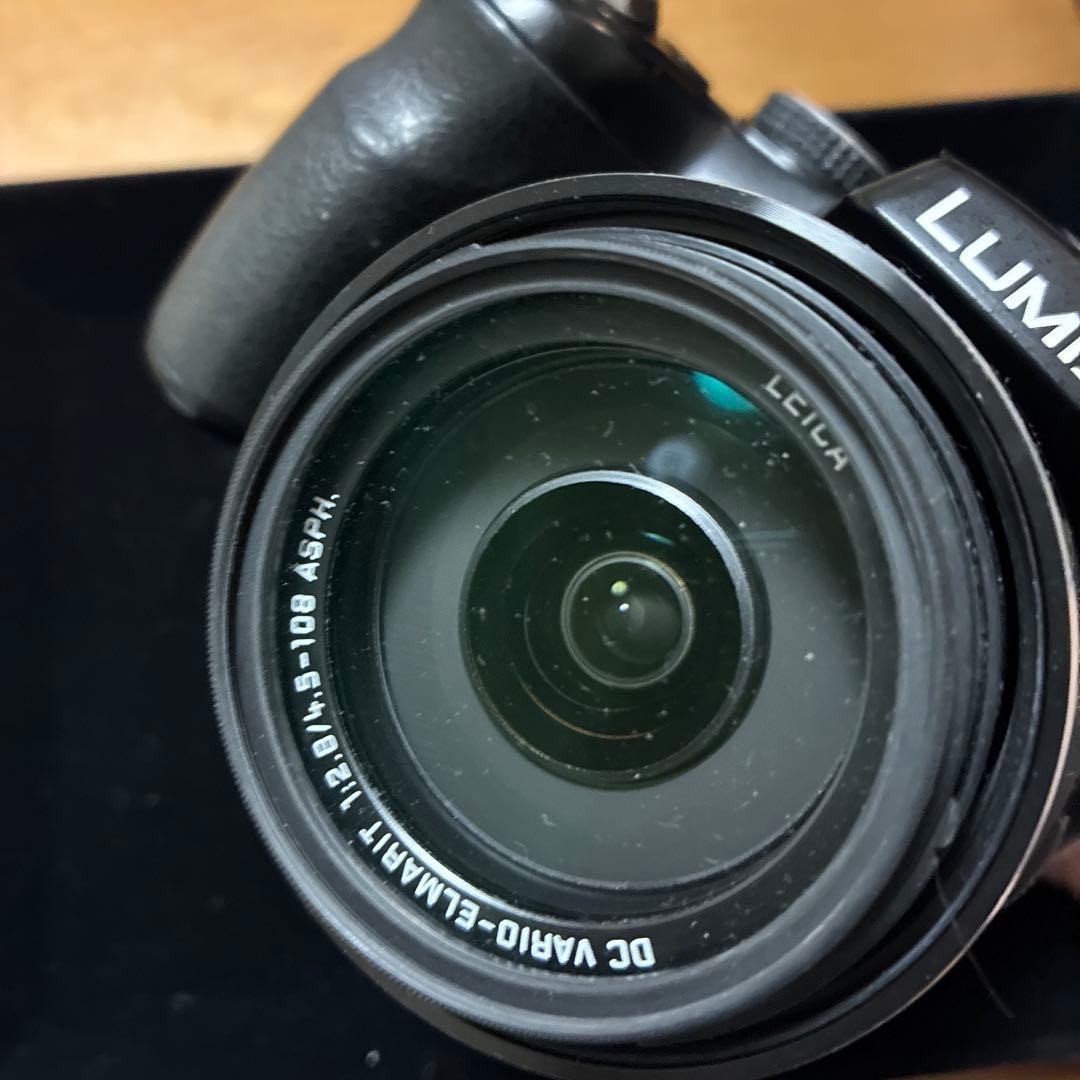 Lumix デジタル一眼レフカメラ　DMC-FZ200 カメラ　ルミックス　稼働