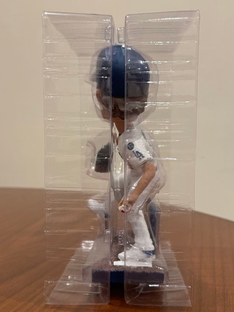 カーショー 3000奪三振 ボブルヘッド➕MVP CAP