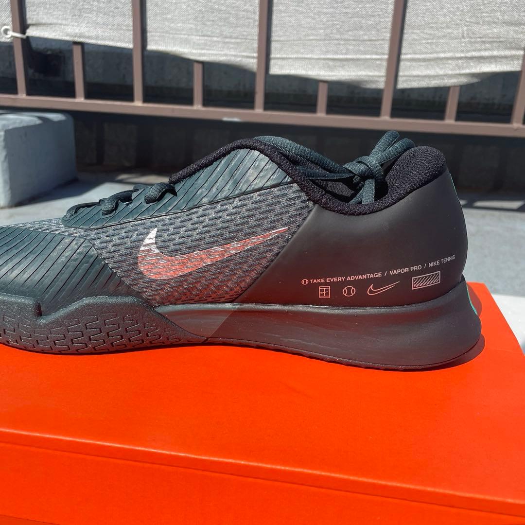 ナイキ テニスシューズ　NIKE zoom vapor pro ２　未使用
