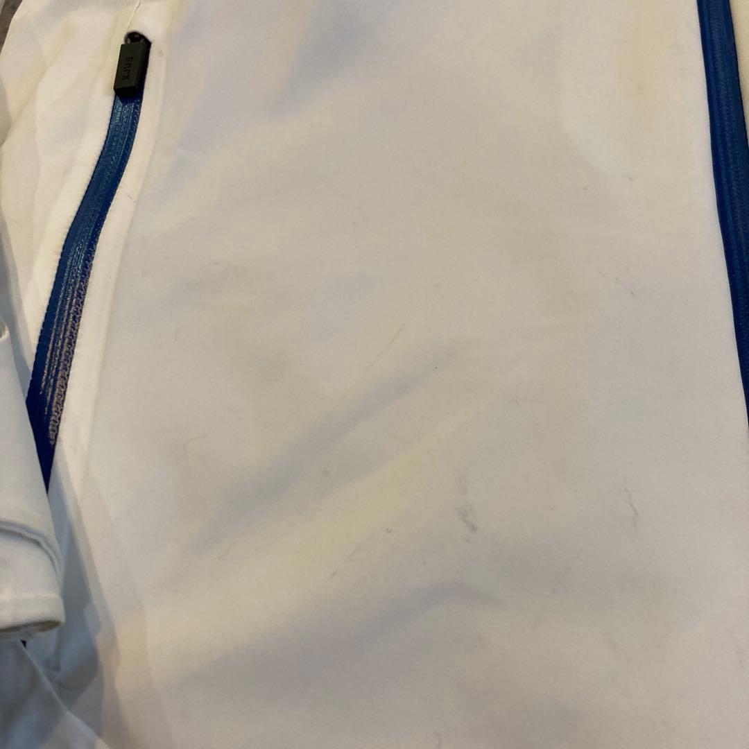 KJUS スキーウェア48 ホワイト/ブルー/イエロー　上衣のみ