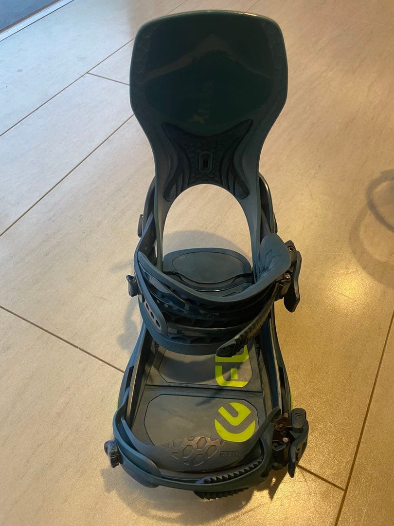 FLUX CV ビンディング サイズM