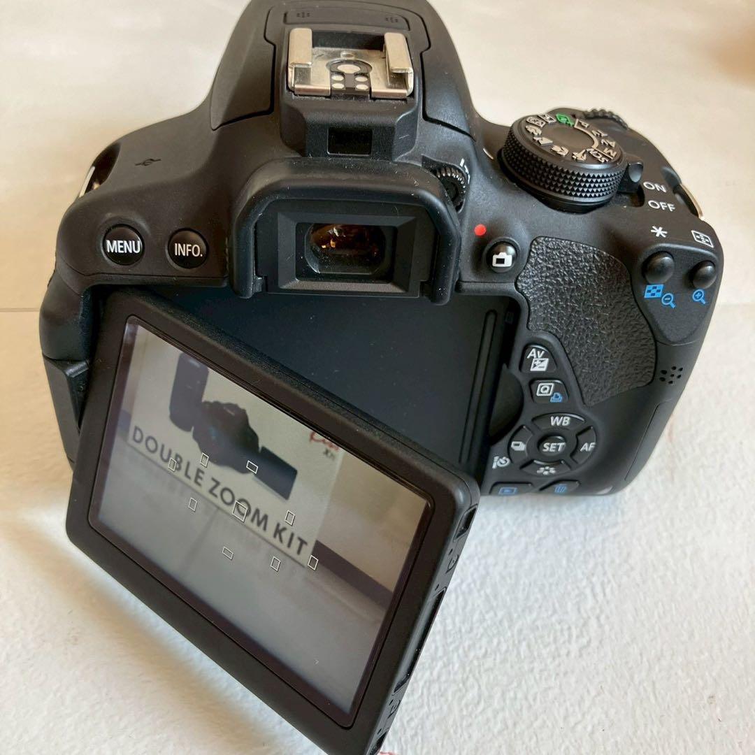 Canon EOS Kiss X7i ダブルズームキット ショット数2312回