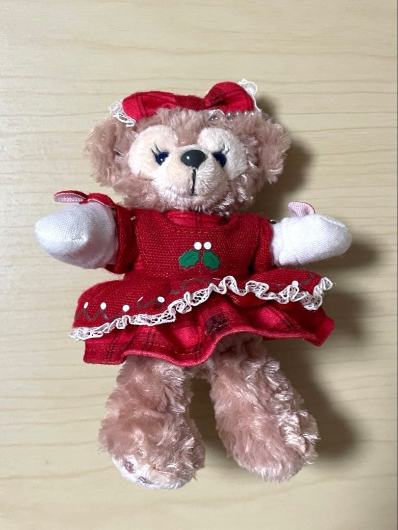 ディズニーシー シェリーメイ クリスマス ぬいぐるみバッジ 2013