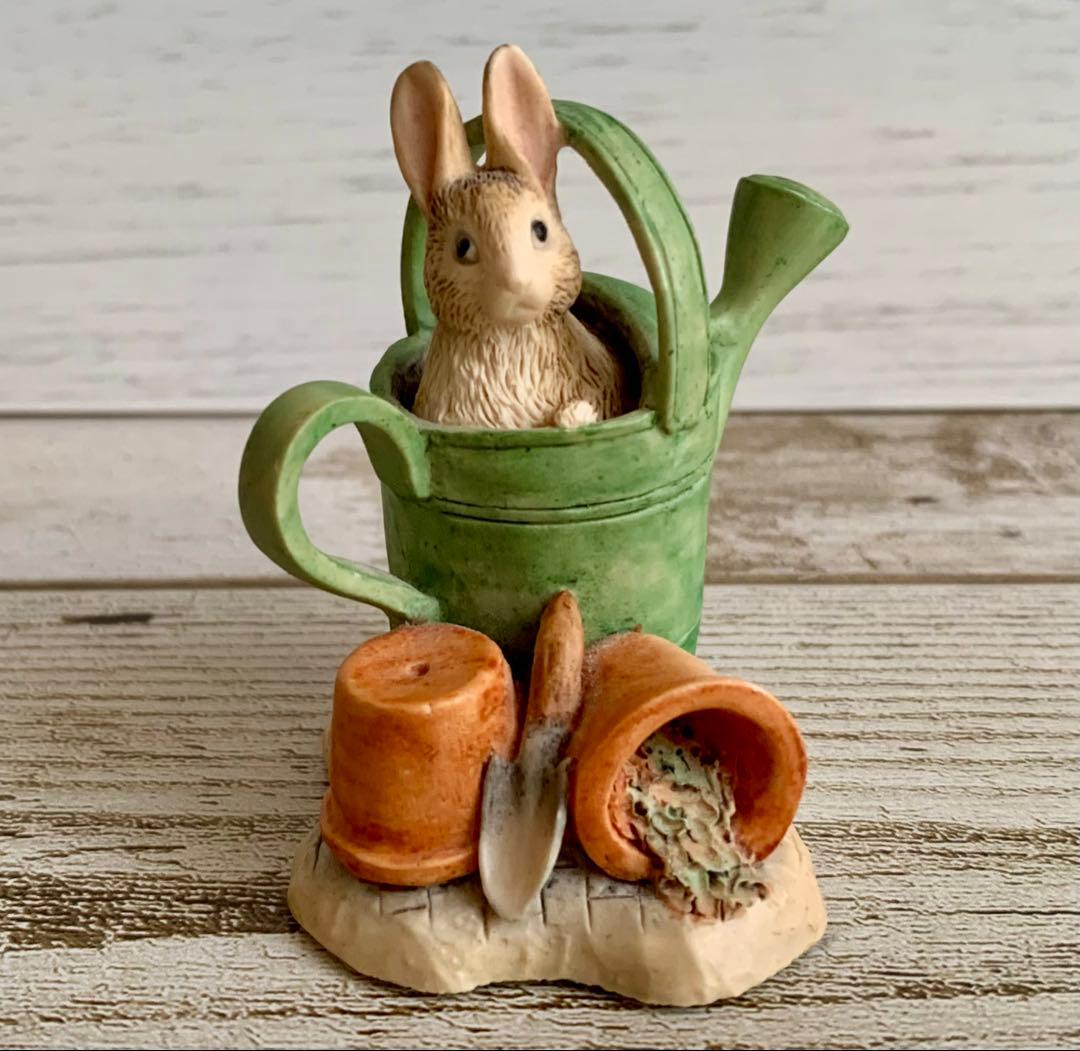 ピーターラビット じょうろ 置物 ボーダーファインアーツ ビアトリクス