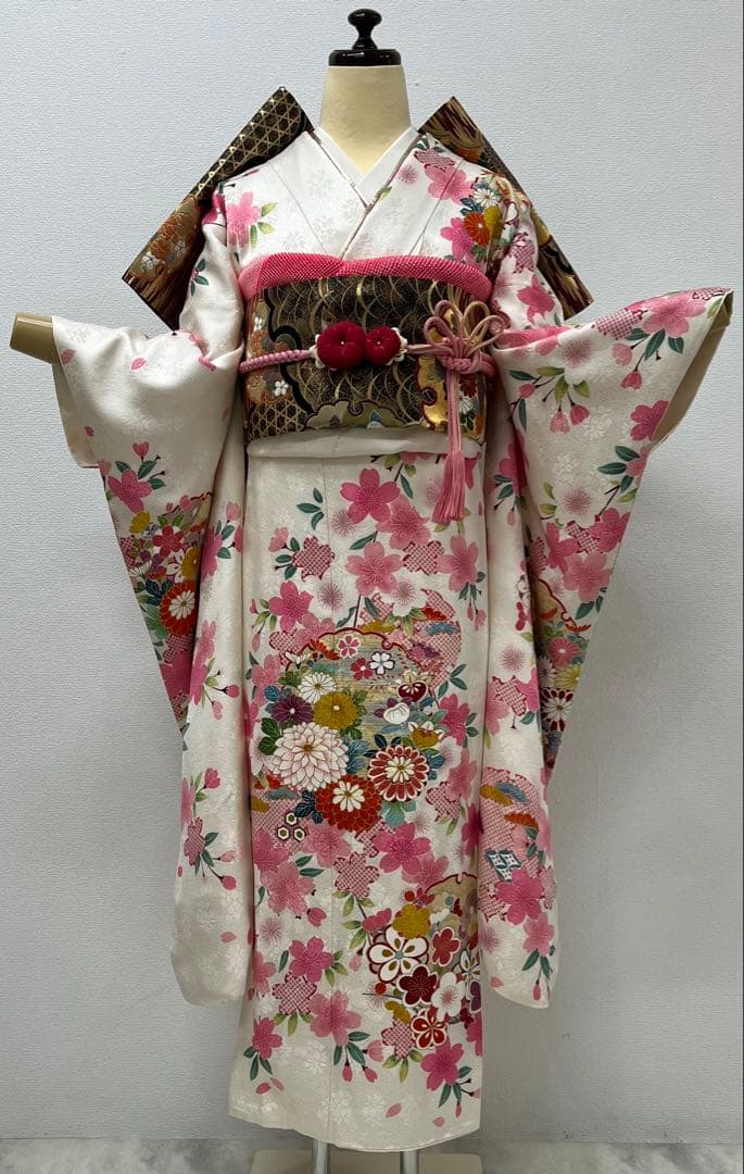 小柄な方　振り袖　フルセット　白　別誂長襦袢　成人式　金彩加工　刺繍入り　736
