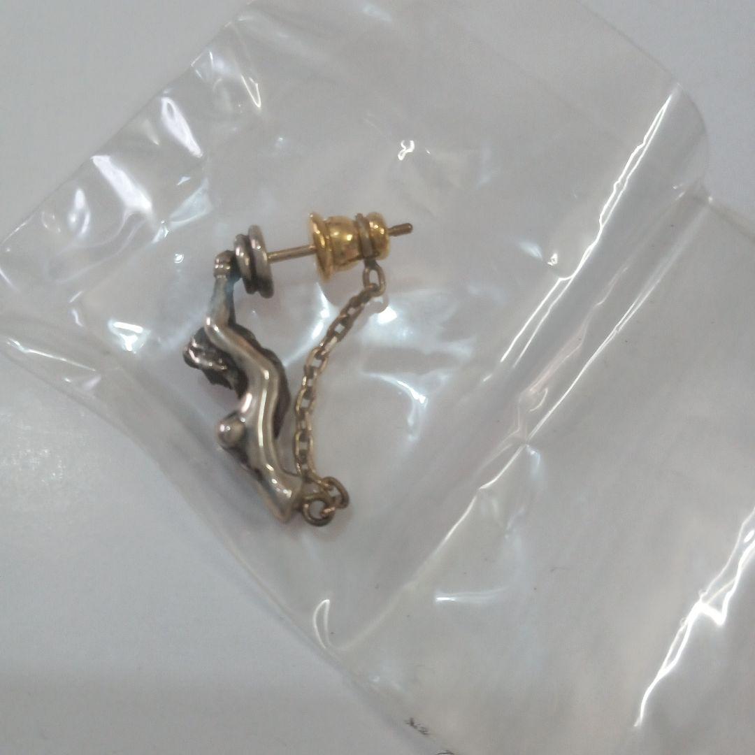 フロワティエドール　ピアス片耳