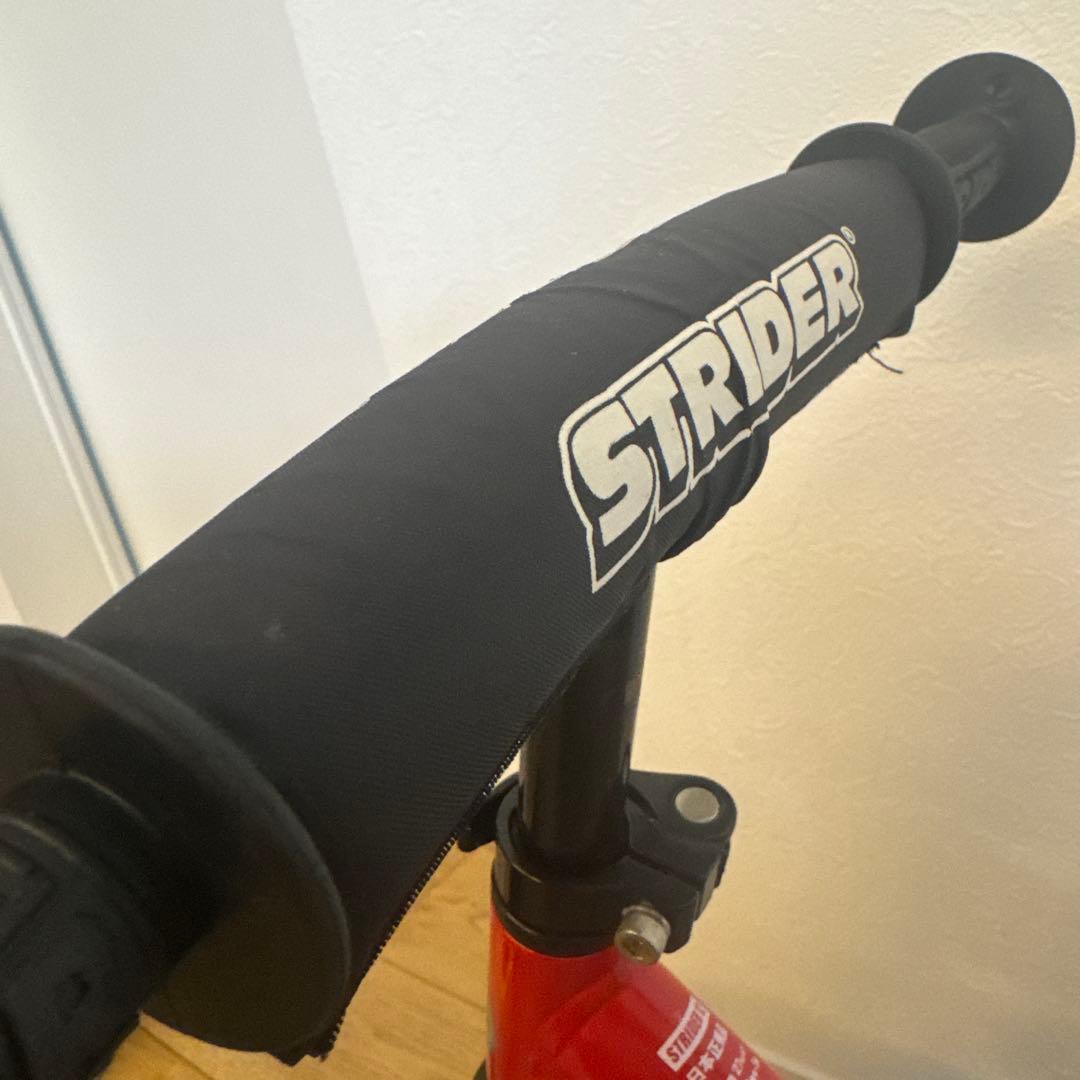 STRIDER バランスバイクとヘルメットセット