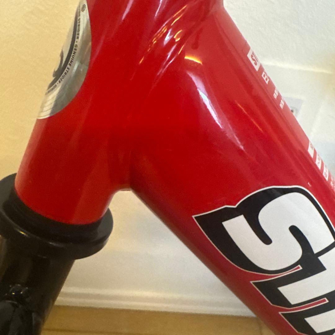 STRIDER バランスバイクとヘルメットセット