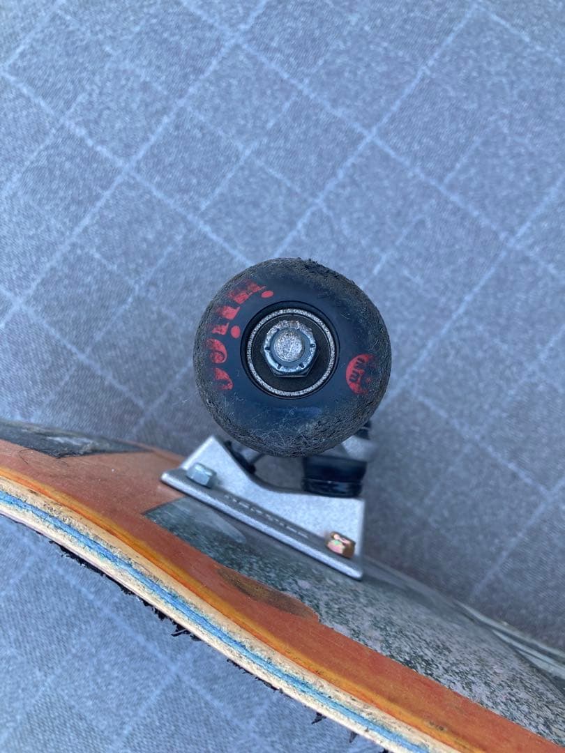 スケートボード　BAKER