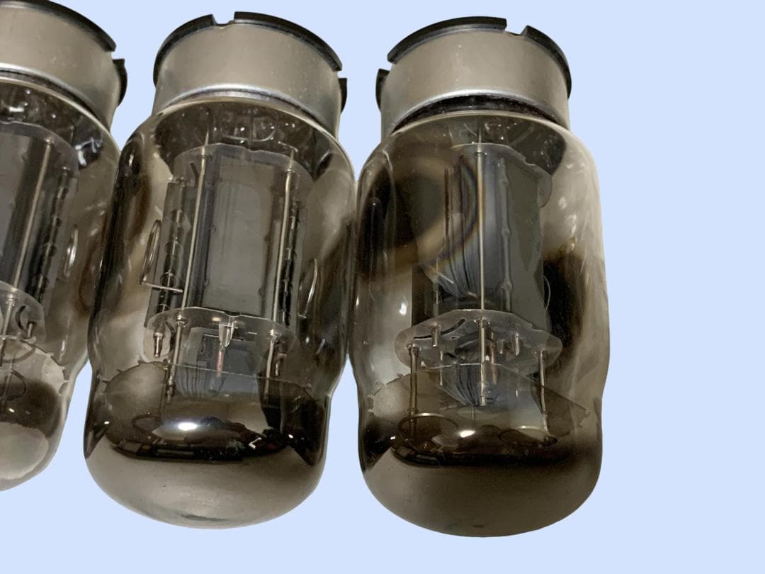 M6749 KT88 GOLD LION 英国製　4本　真空管 ジャンク品