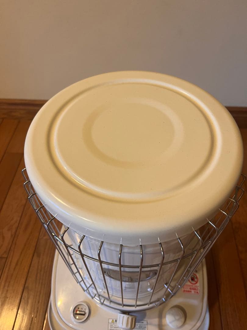 美品！だるまストーブ 灯油ストーブ 3000円の五徳付き 円筒形 ホワイト