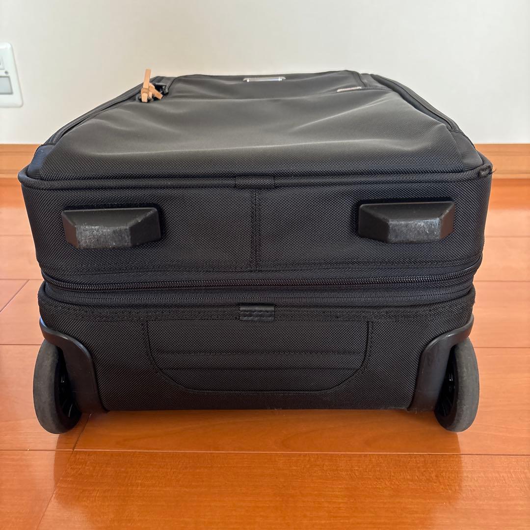 【最終価格:4/13販売終了】TUMI ALPHA3 2ウィール・キャリーオン