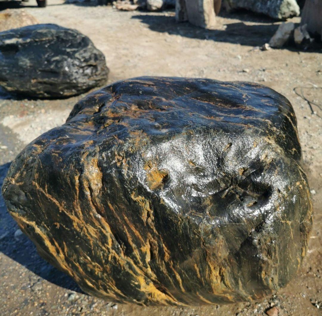 福島産 鮫川石 223キロ 庭石 鑑賞石 石 庭 坪庭 ガーデニング - メルカリ