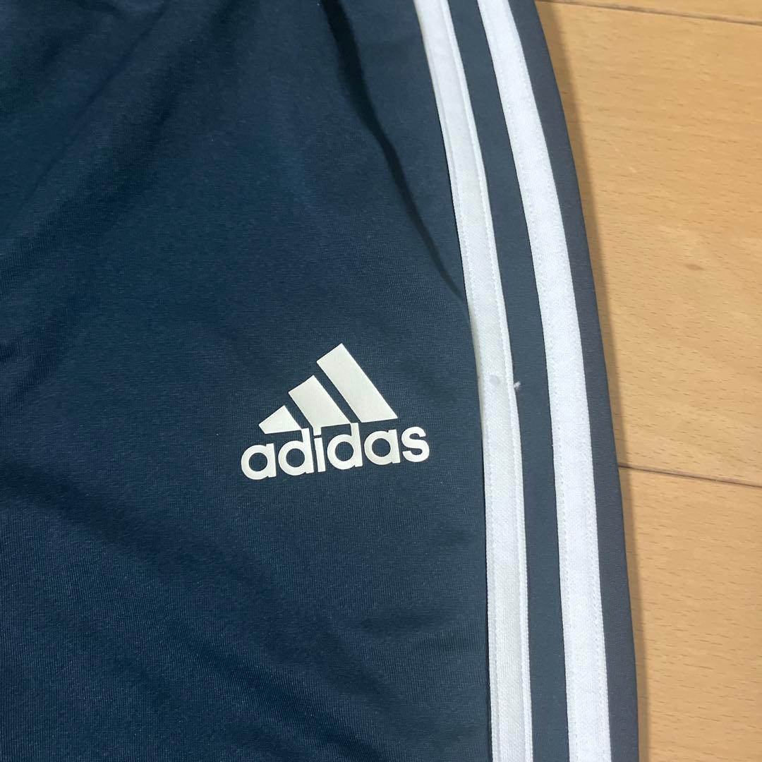 レアル・マドリード　トレーニングパンツ　七分丈　Ｍ