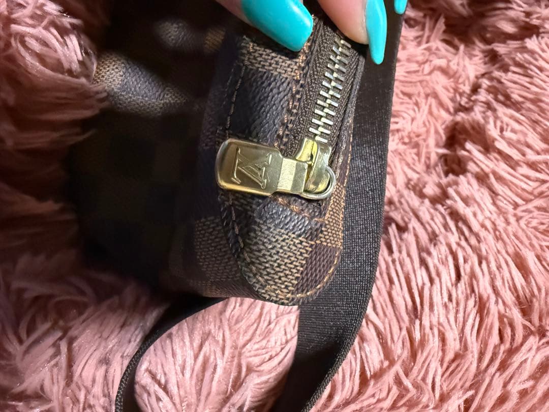 Louis Vuitton ダミエ ボディバッグ
