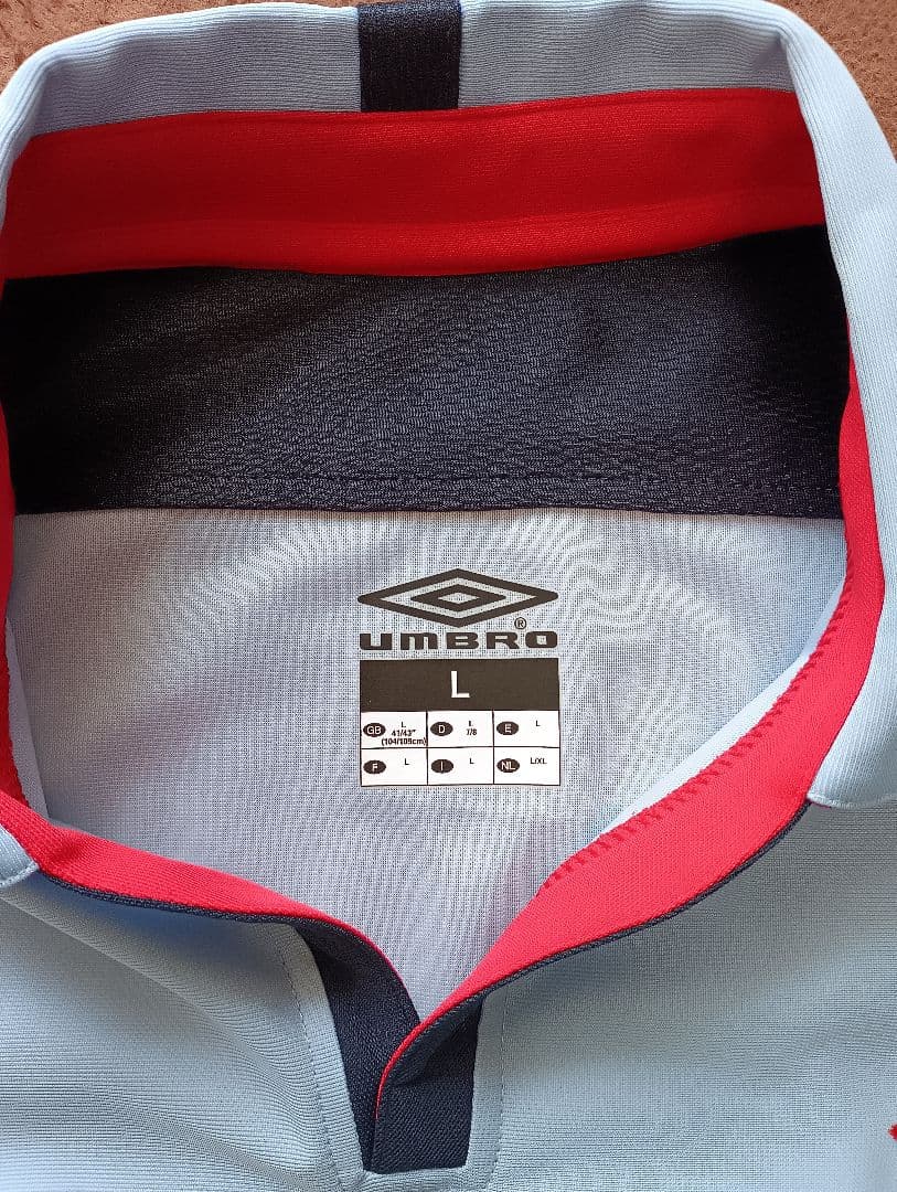 Celta de Vigo Umbro 水色シャツ Lサイズ