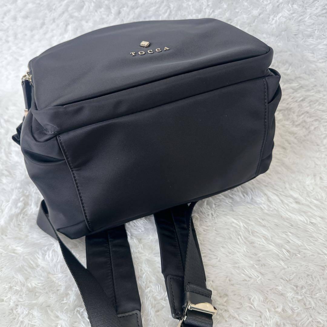 【未使用級】TOCCA リュック フリルポケット　黒