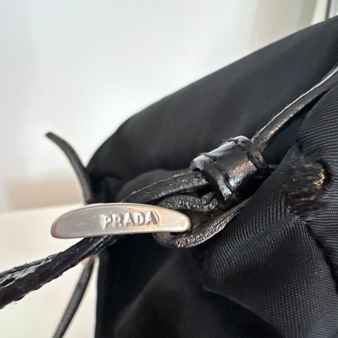 希少プラダ⭐︎ミニリュック⭐︎バックパック⭐︎三角プレート⭐︎クロコ⭐︎型押し