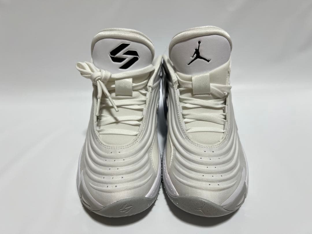 【未使用】ルカ3 TB PF ジョーダン　25.5cm