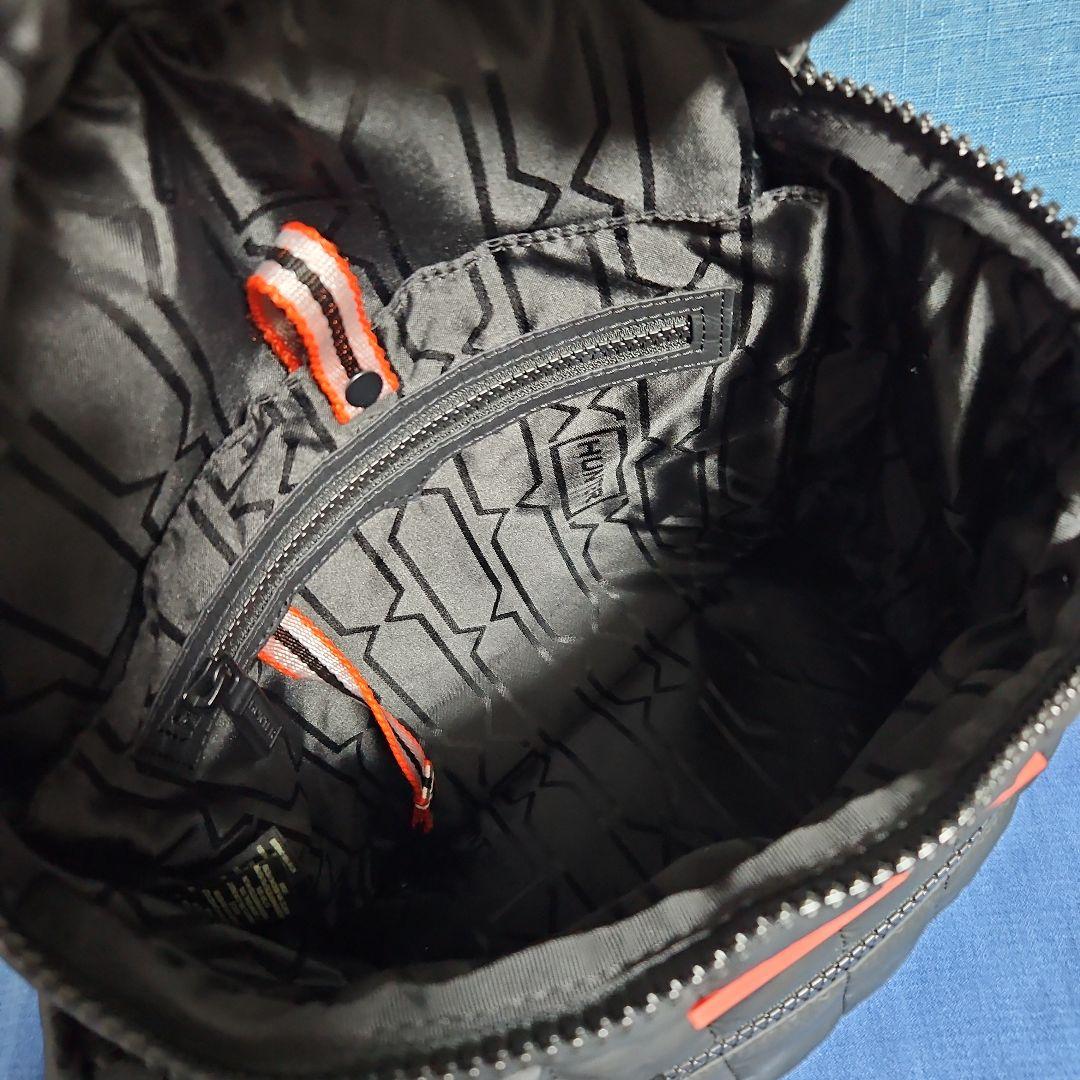 HUNTER　イントレピッドパファーバックパック